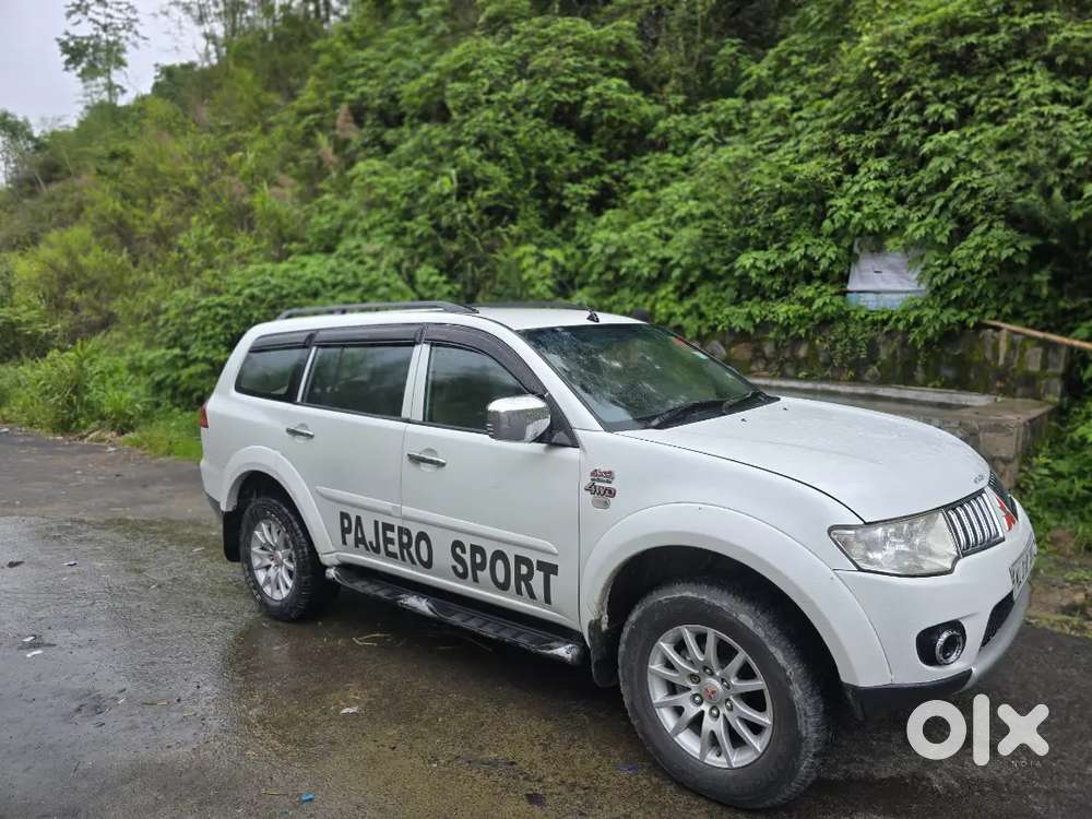 Mitsubishi Pajero Sport 2012 Diesel 86000 Km Driven Manual