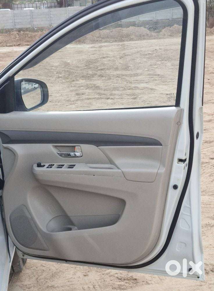 Maruti Suzuki Ertiga 2022-2023 Vxi Cng, 2020, Cng & Hybrids