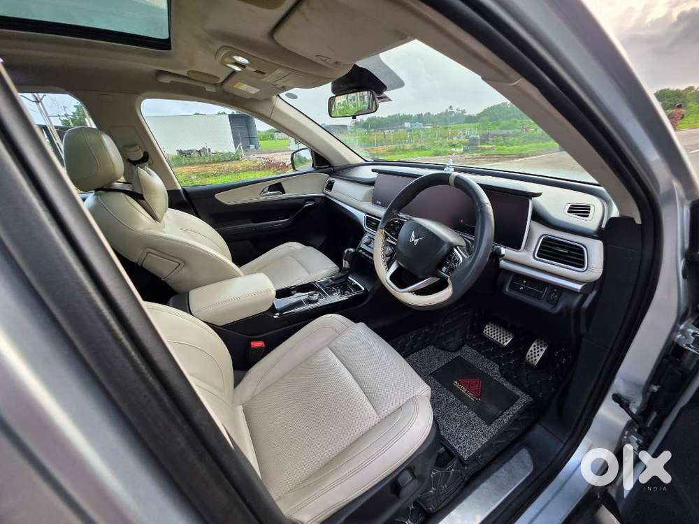 Mahindra Xuv700 2021 Petrol Good Condition