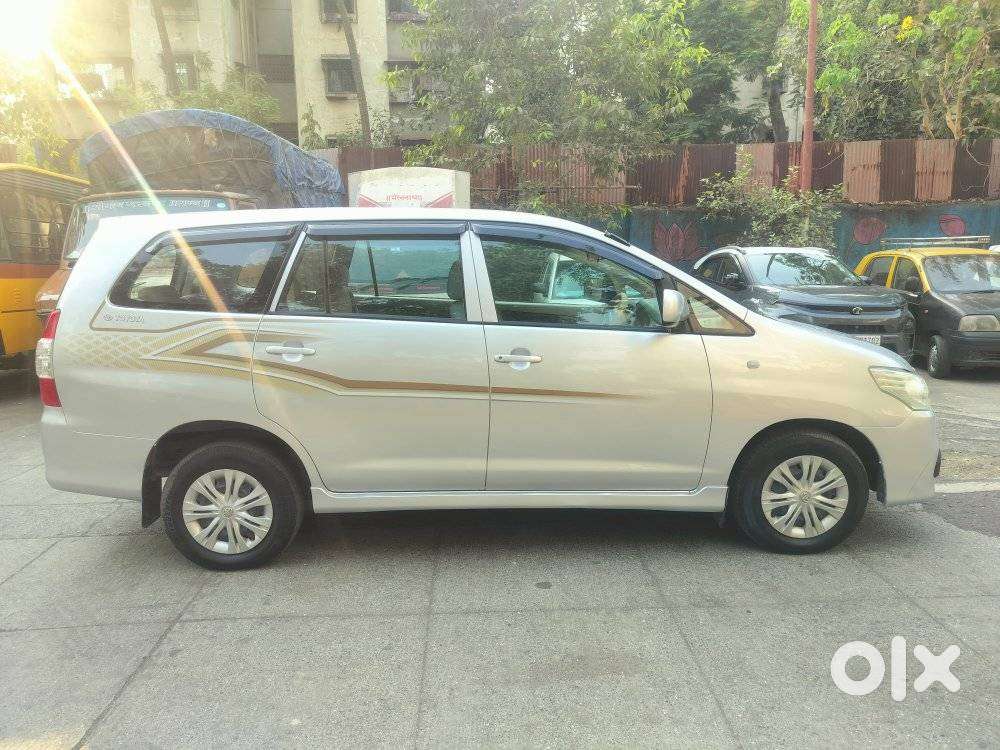 Toyota Innova 2.5 G (diesel) 8 Seater, 2015, Diesel