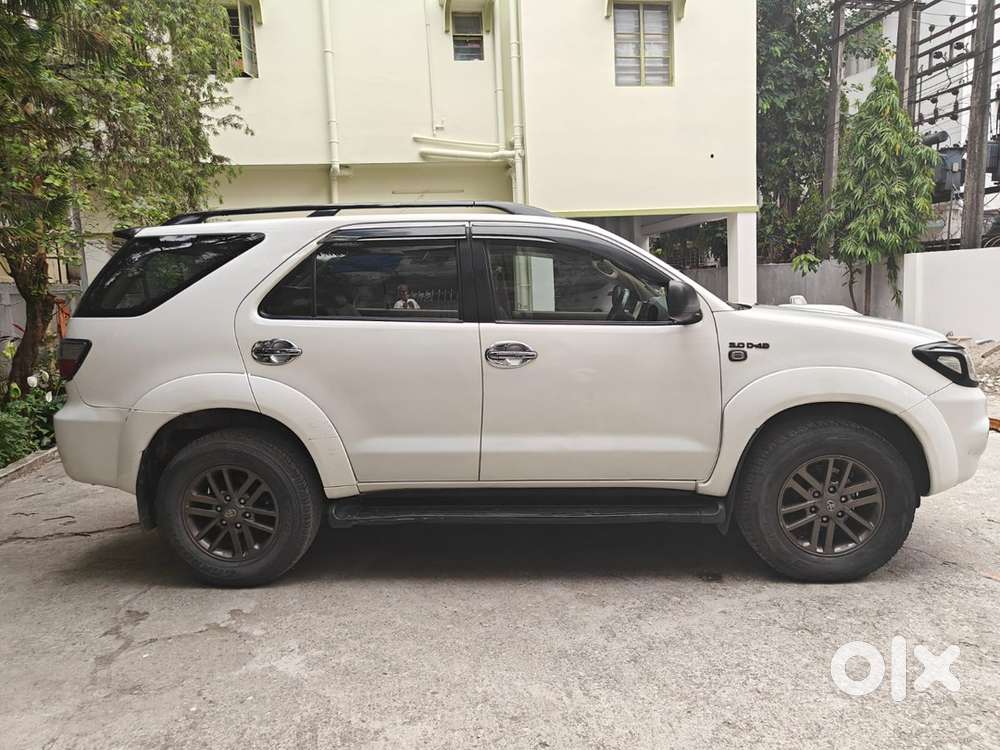 Toyota Fortuner Diesel 2011 Car