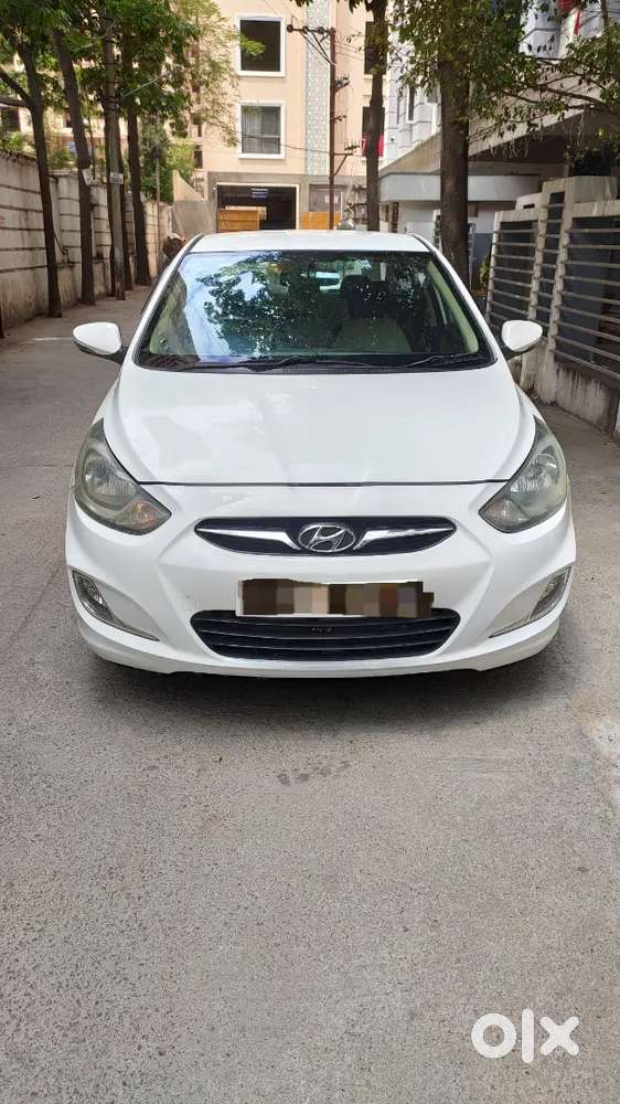 Hyundai Verna Fluidic 1.6crdi Sx Automatic