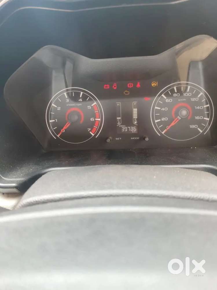 Mahindra Kuv100 Nxt Petrol 2017