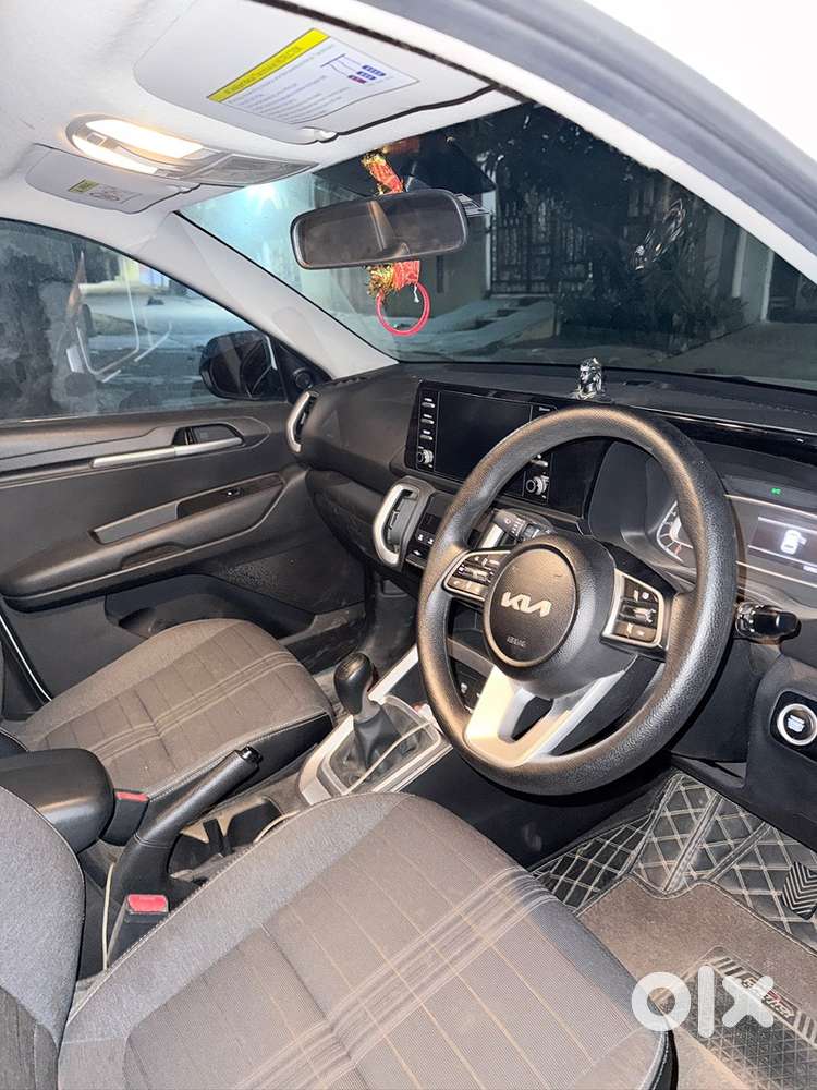 Kia Sonet With Sunroof 2024