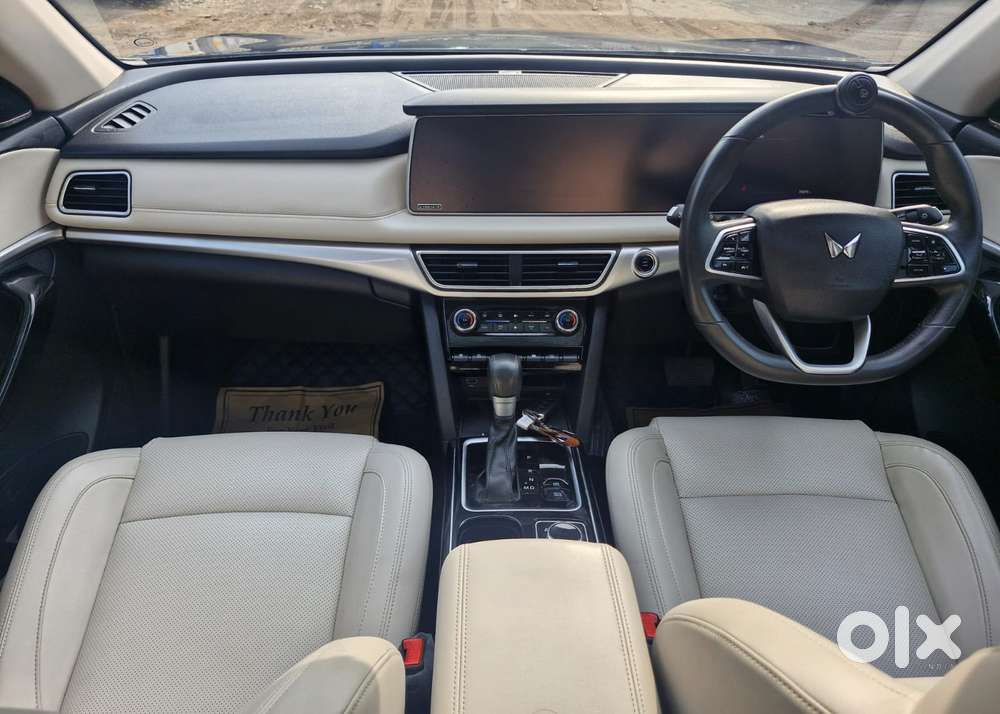 Mahindra Xuv700 2.0 Ax 7 Petrol At Luxury Pack Str, 2023, Petrol