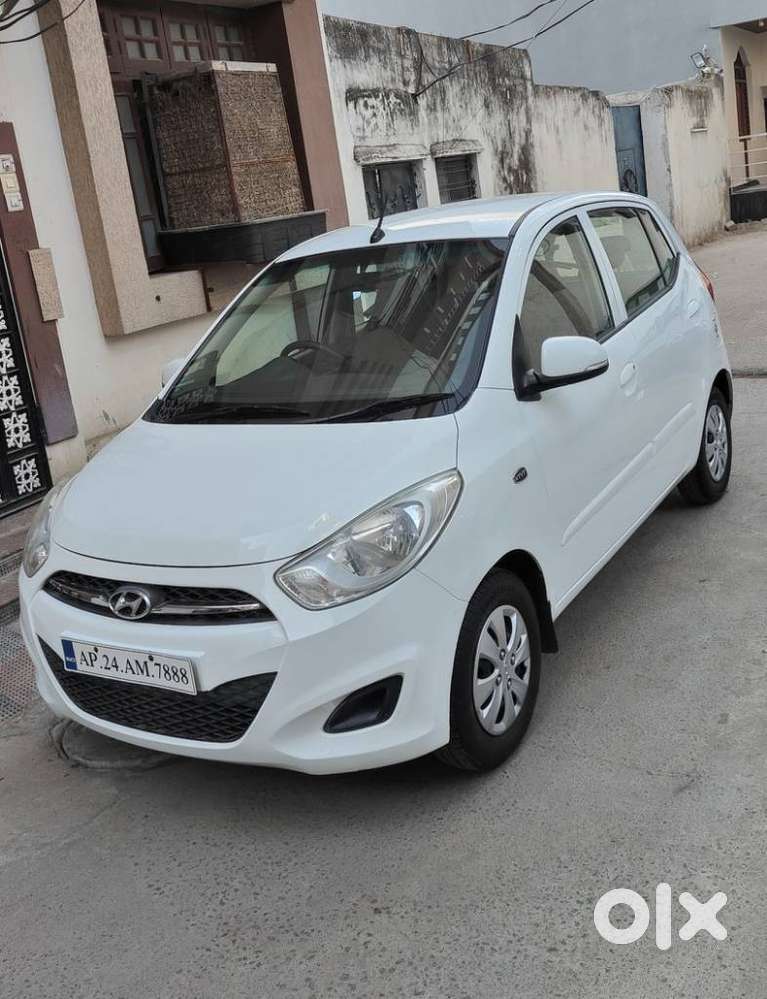 Hyundai I10 Sportz, 2011, Petrol