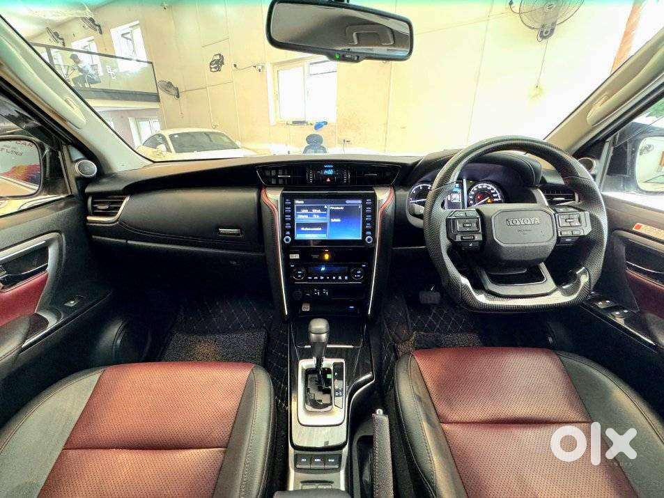 Toyota Fortuner Legender 4x2 At 2.8, 2024, Diesel