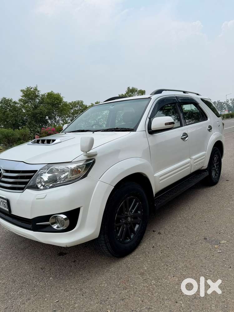 Toyota Fortuner 3.0 4x2 Automatic, 2015, Diesel