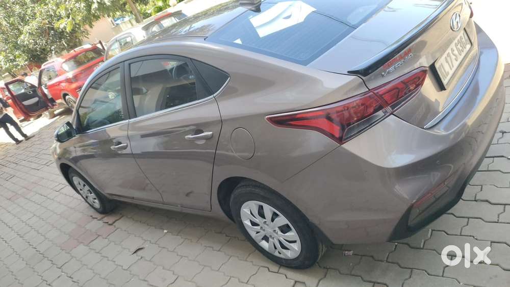Hyundai Verna 2018petrol