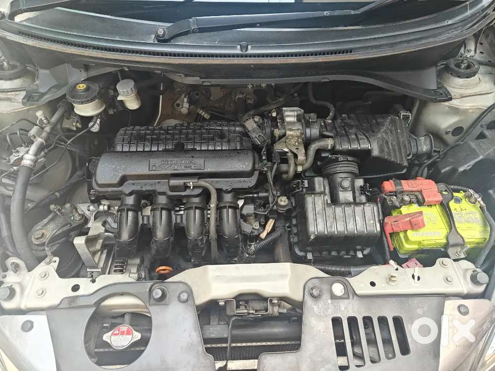 Well-maintained 2013 Honda Amaze