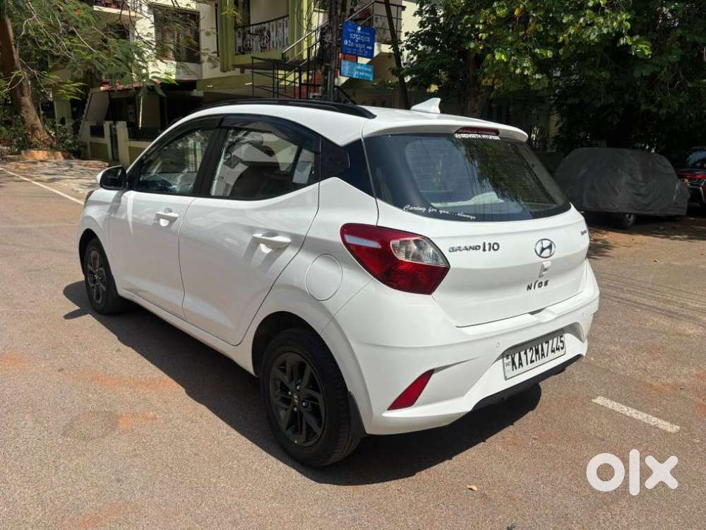 Hyundai Grand I10 Nios Sportz 1.2 At, 2019, Petrol
