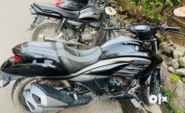 Suzuki Intruder For sell First owner HP Number Brand new