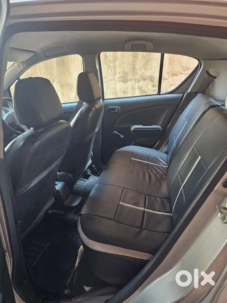 Senior Bank Officer, 1st Owner Ritz 2012