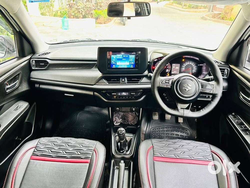 Maruti Suzuki Swift Vxi + Manual, 2025, Petrol