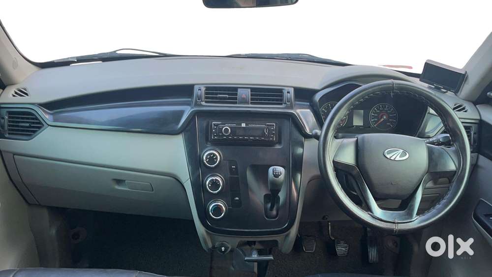 Mahindra Kuv 100 Mfalcon G80 K4 Plus, 2016, Petrol