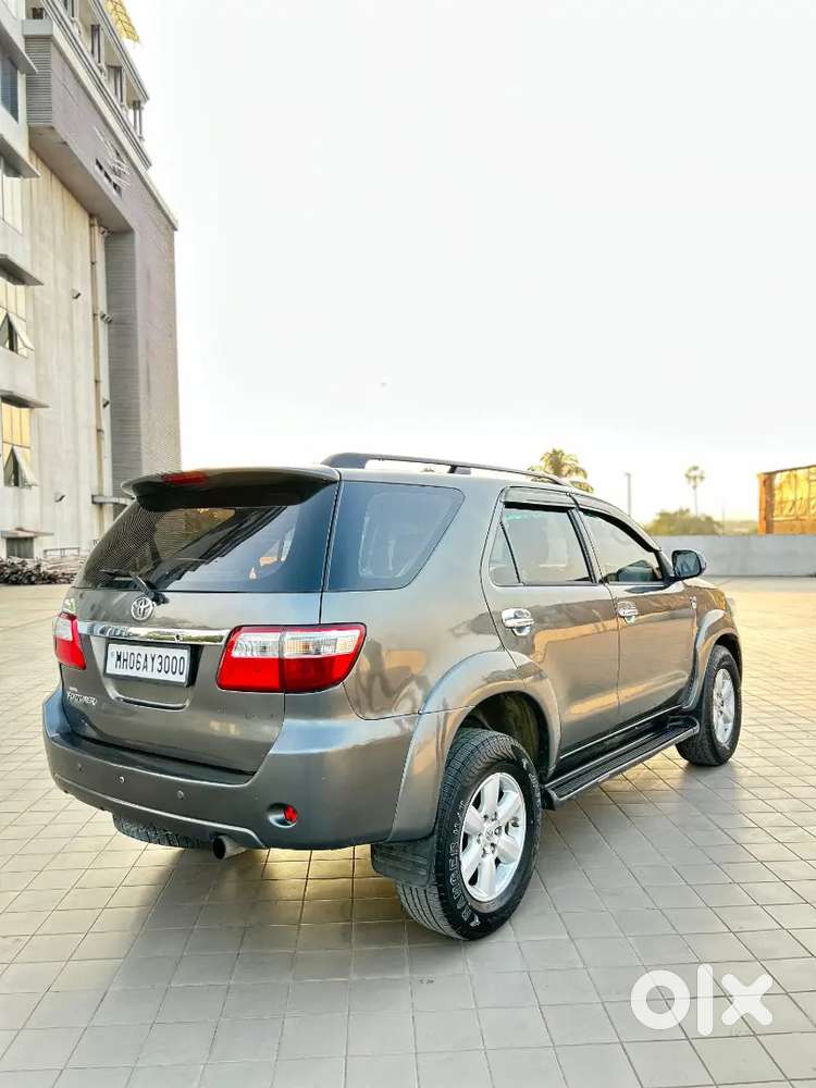 *toyota Fortuner D-4d 4x4 Diesel Manual*
 2010 (fitness Till 2031)
Mh
