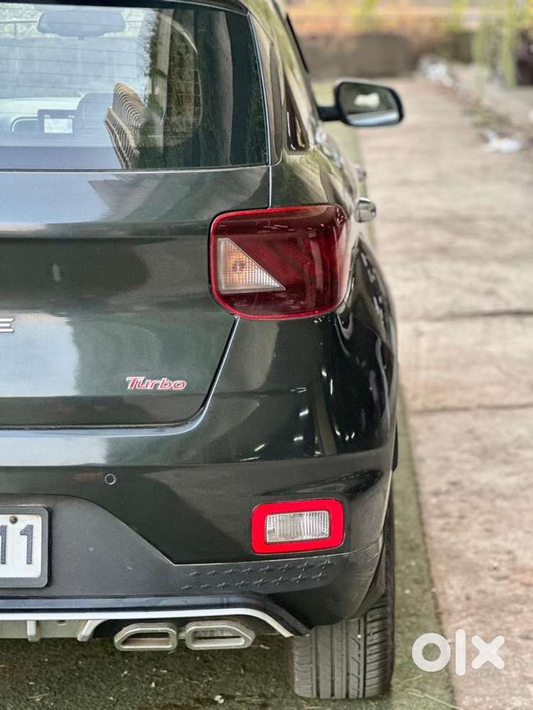 Hyundai Venue Sx+ At, 2021, Petrol