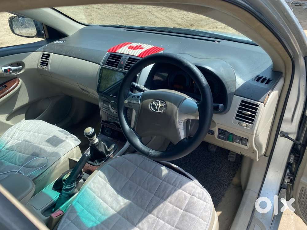 Toyota Corolla Altis 2011