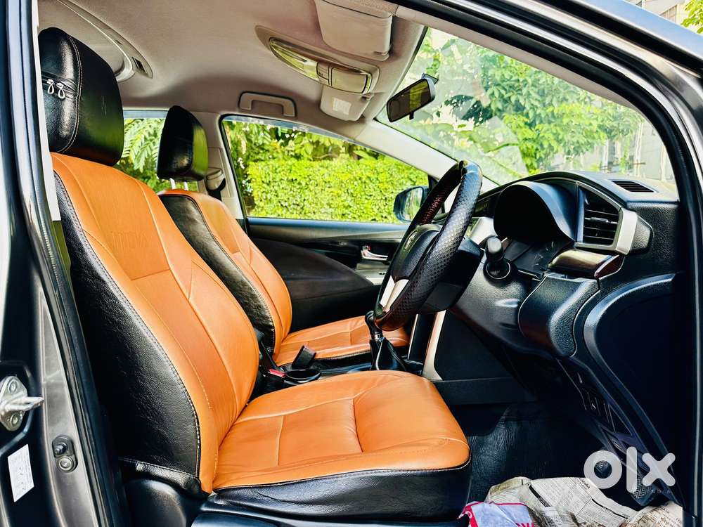 Toyota Innova Crysta 2.4 V 8 Str, 2017, Diesel