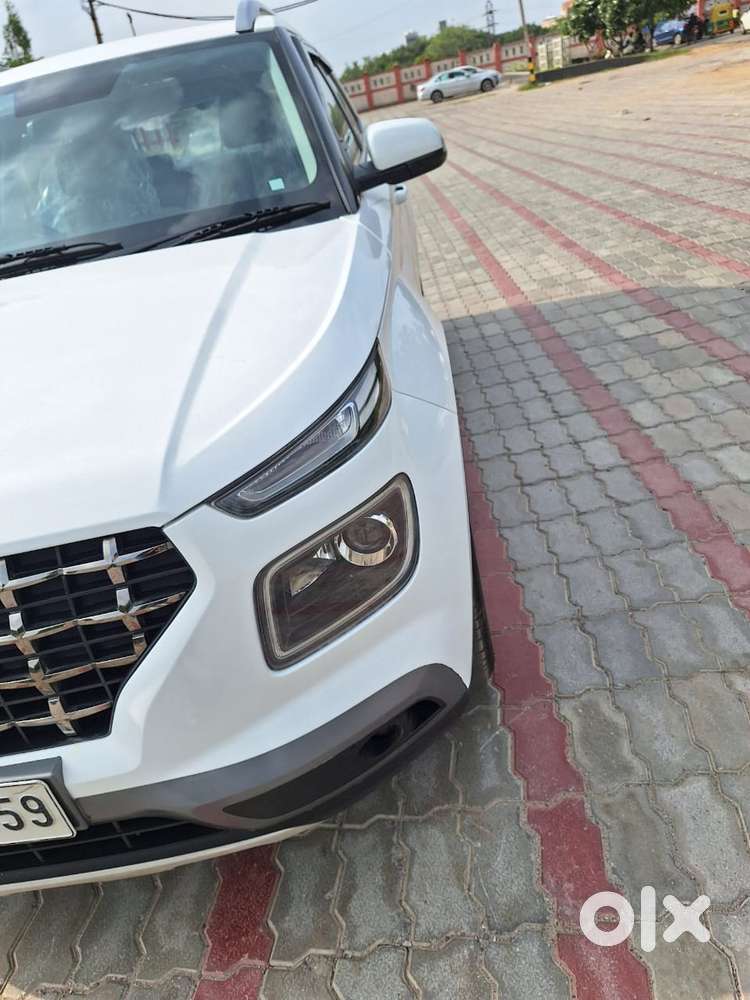 Hyundai Venue Sx, 2019, Petrol