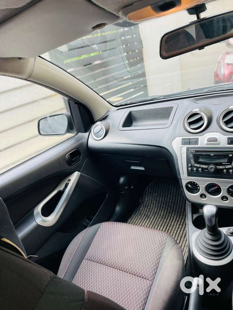 Ford Figo 2011 Manual Petrol 1.2 Titanium Plus 50000 Km Showroom Con