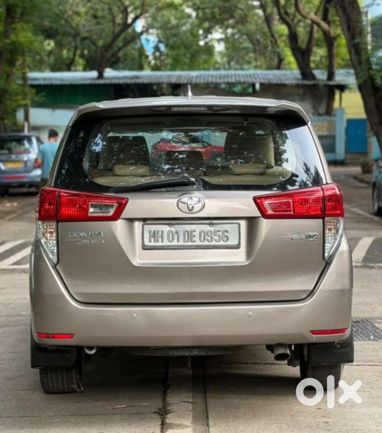 Toyota Innova Crysta 2.4 V 8 Str, 2018, Diesel