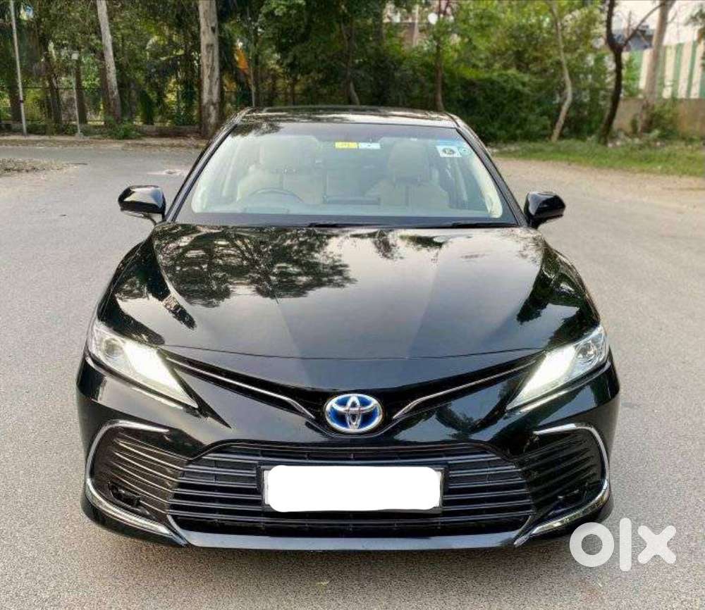 Toyota Camry Hybrid, 2022, Petrol
