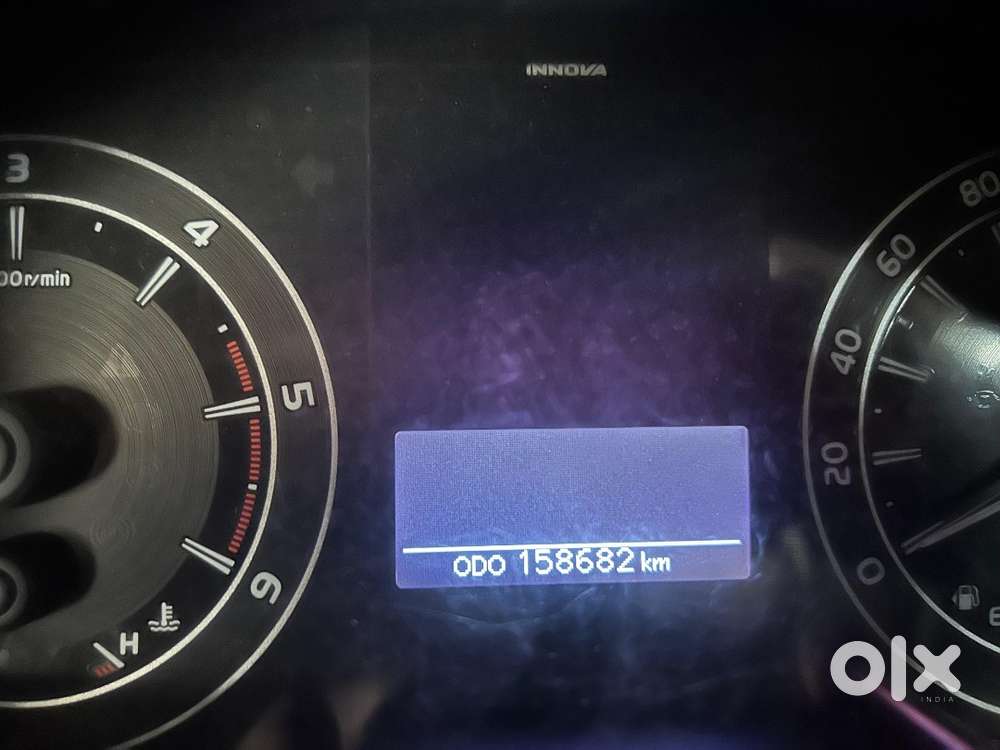 Toyota Innova Crysta 2017 Diesel Well Maintained