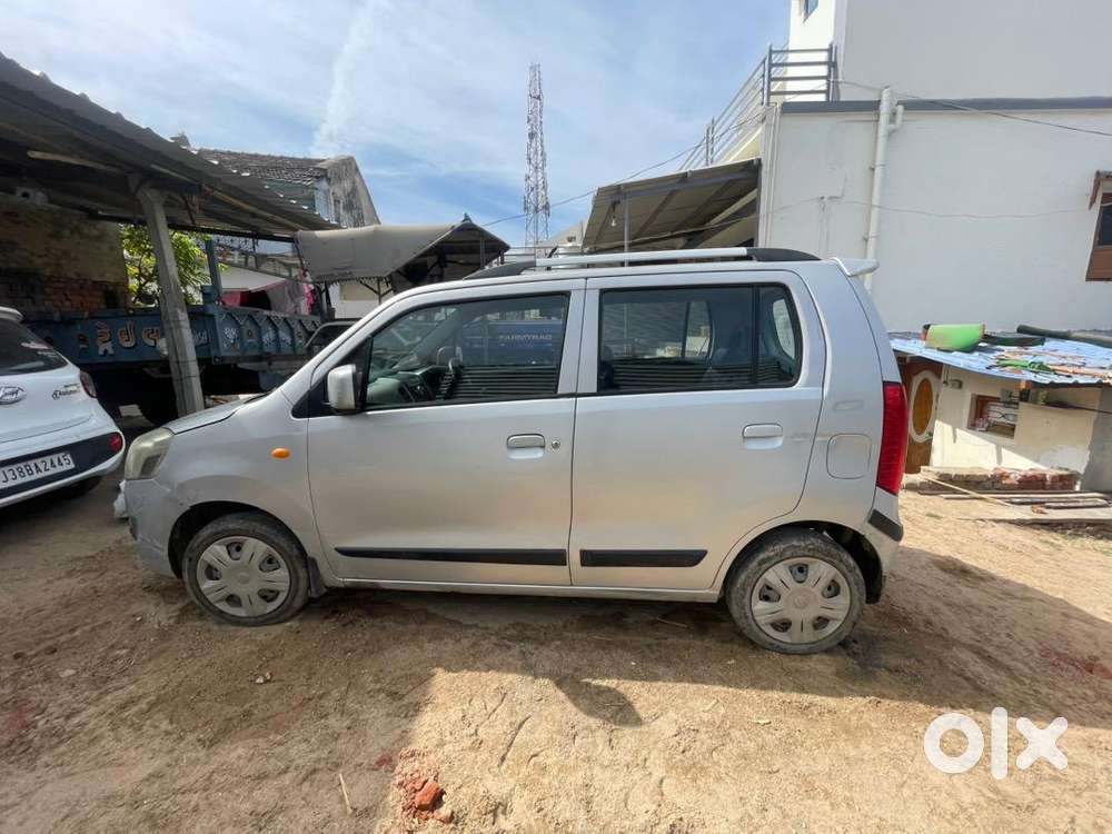 Maruti Suzuki Wagonr Vxi (2014) - Well Maintained - 2nd Owner