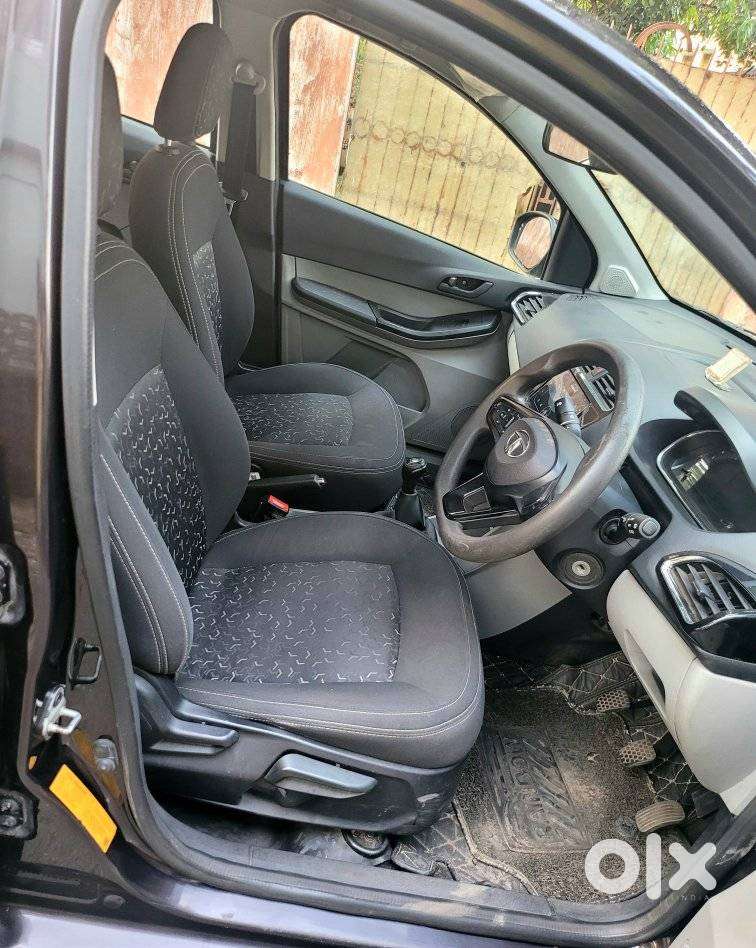 Tata Tiago 1.2 Revotron Xm Cng, 2023, Petrol