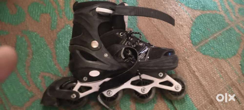 Sketing shoes