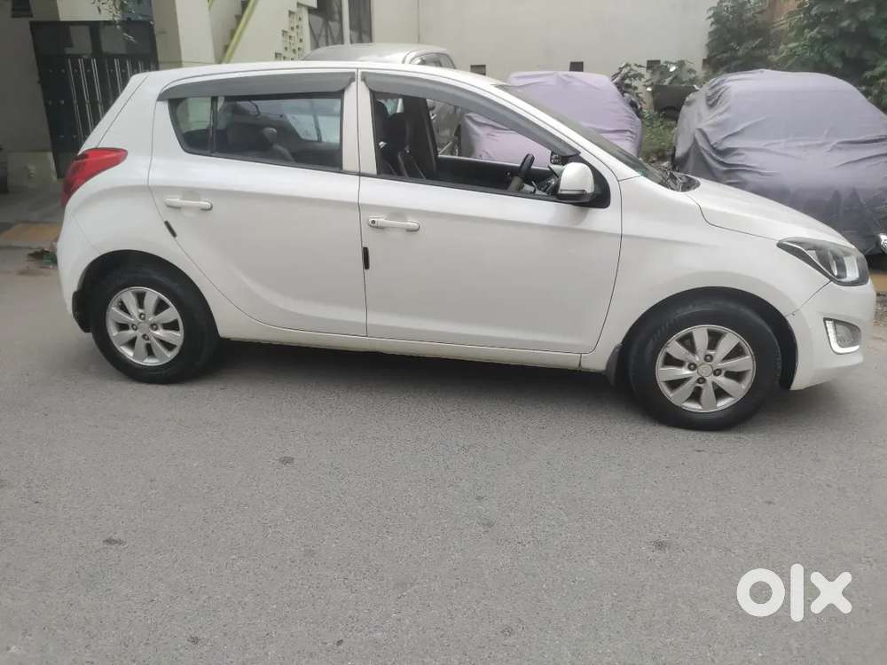 Hyundai I20 Sportz 2012 3rd Owner