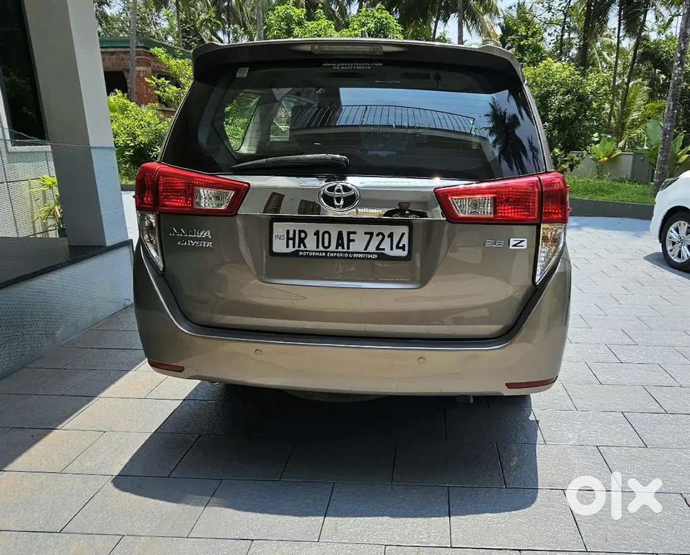 Toyota Innova Crysta 2018 Diesel 155000 Km Driven