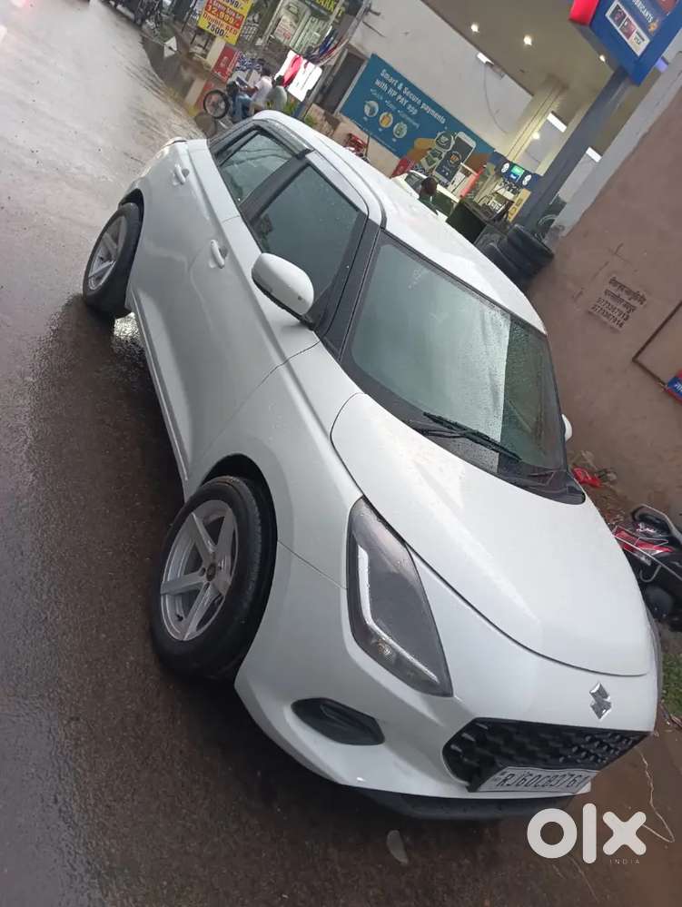 Maruti Suzuki Swift Vxi 2024