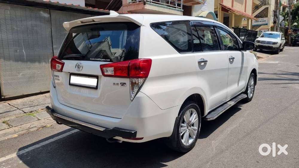 Toyota Innova Crysta 2.8z Automatic, 2016, Diesel