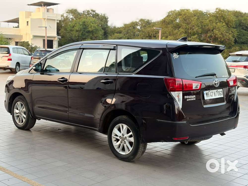 Toyota Innova Crysta 2.8 Gx At 8 Seater, 2017, Diesel