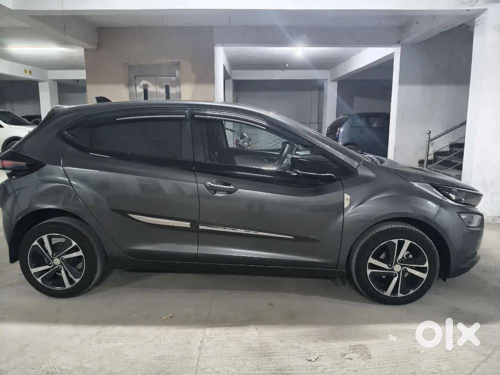 Tata Altroz 2025 Diesel Well Maintained