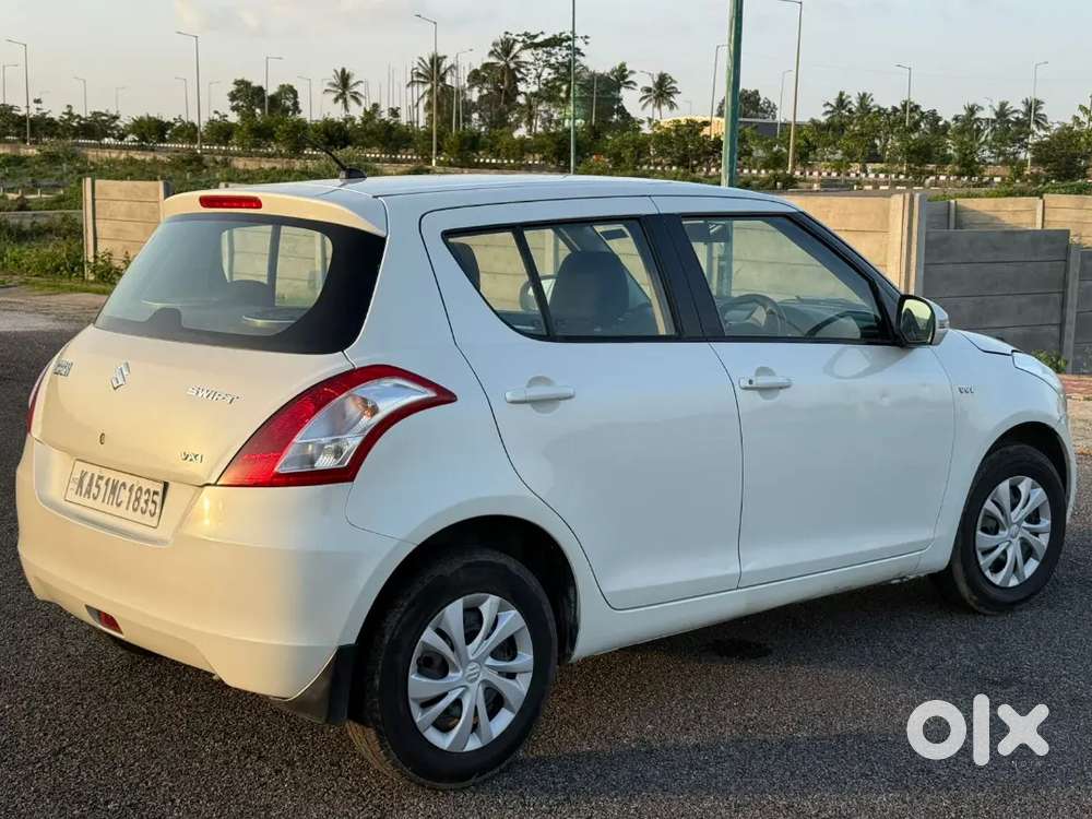 Swift Maruti Suzuki 2011/12 With Manual Transmission