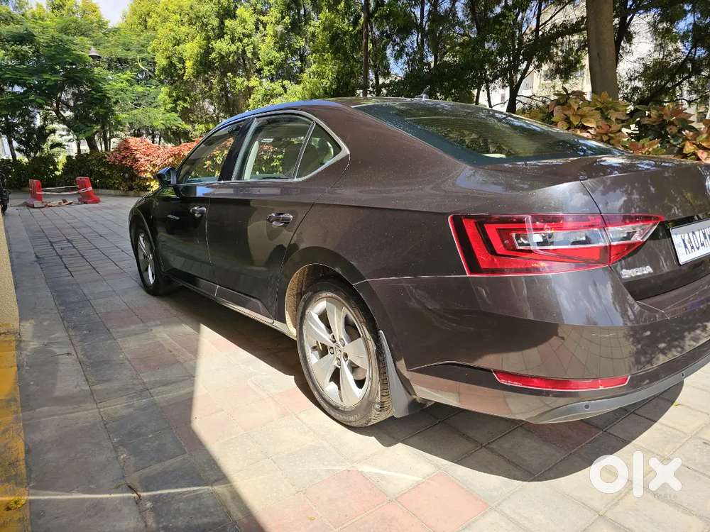 Skoda Superb Style 2019 Petrol Automatic