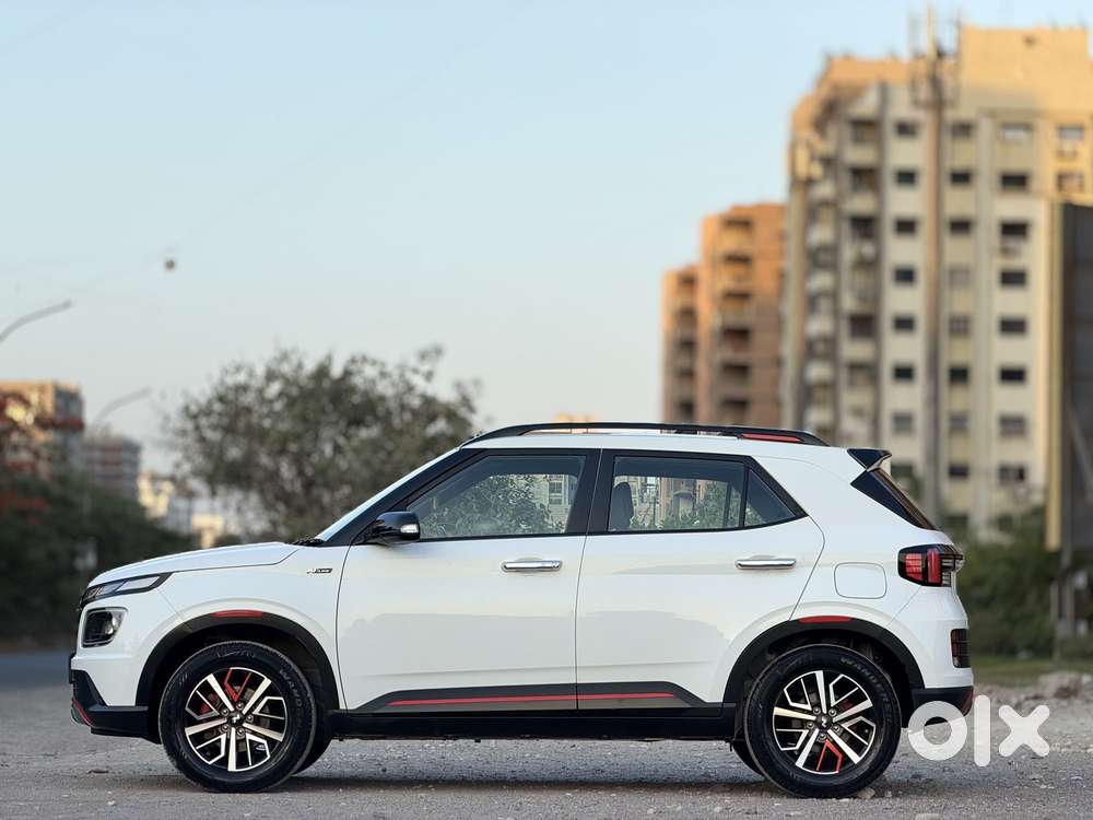 Hyundai Venue N Line N8 Dct, 2023, Petrol