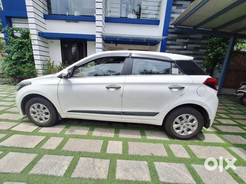 Hyundai I20 Spotz 2017 Car