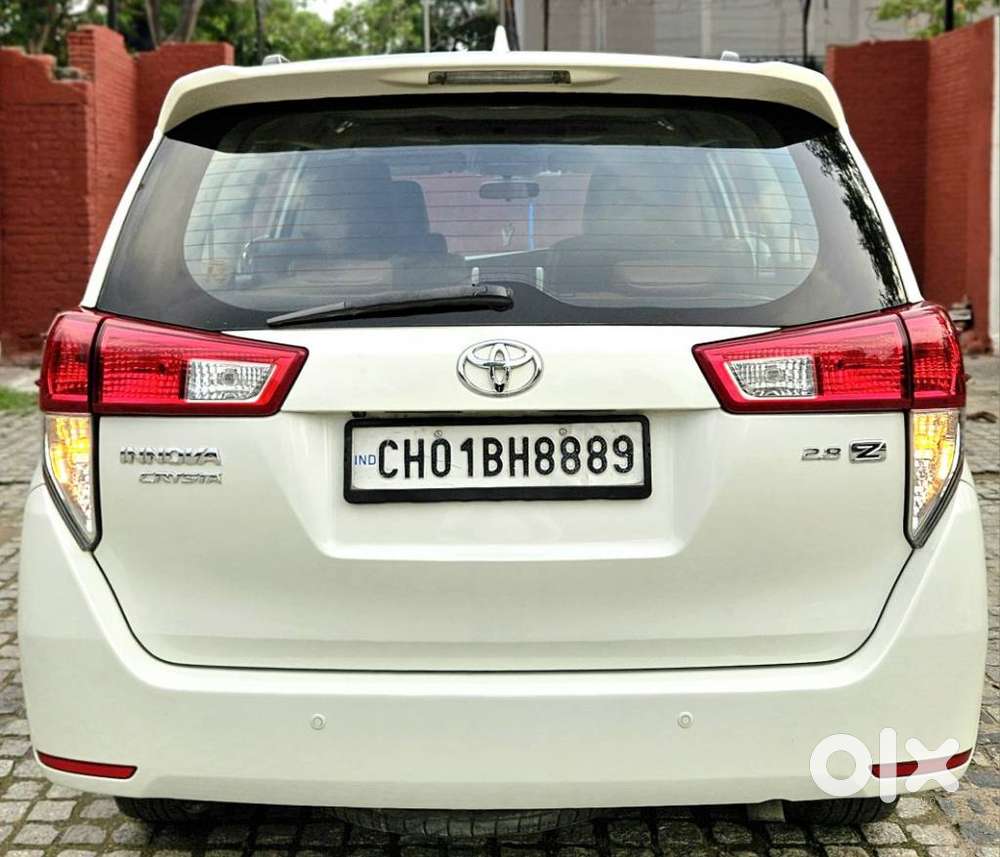 Toyota Innova Crysta 2.8z Automatic, 2016, Diesel