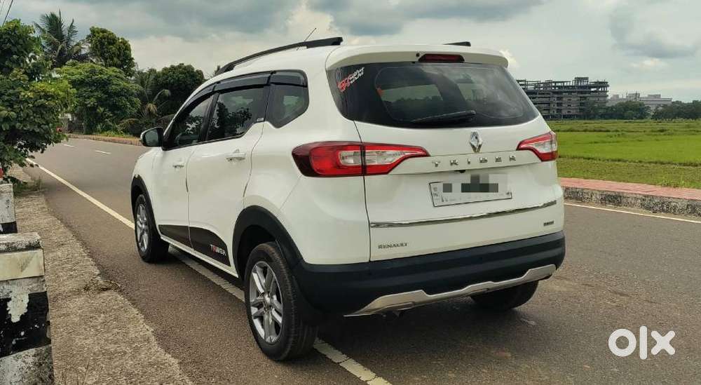 Renault Triber Rxz, 2020, Petrol