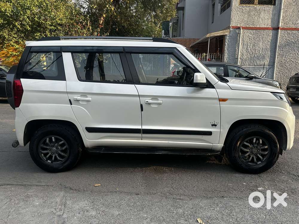 Mahindra Tuv 300 T10 Dual Tone, 2018, Diesel