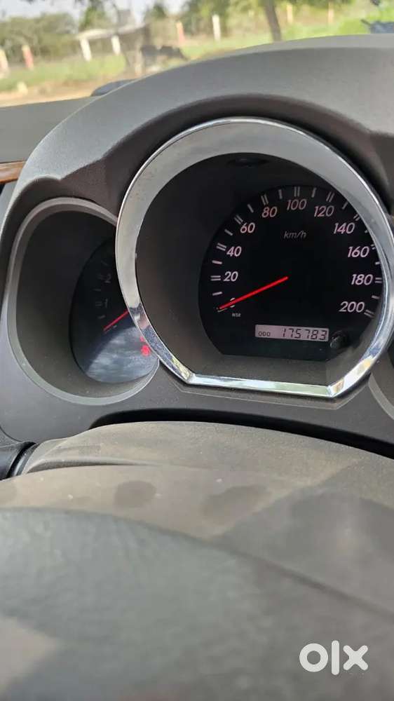 Fortuner 2010 Model Single Owner 177000 Km Driven Slightly Negotiable