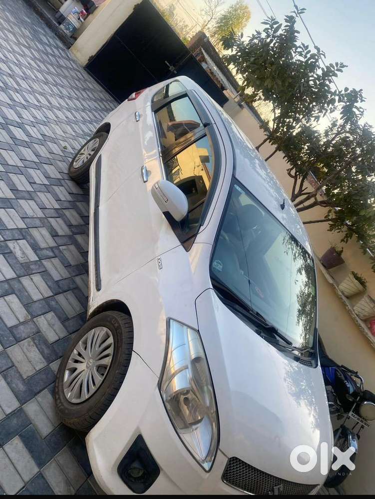Maruti Suzuki Ertiga 2015 Diesel 132000 Km Driven