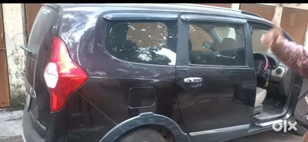 Renault Lodgy 2017 Diesel 62000 Km Driven