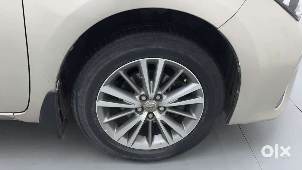 Toyota Corolla Altis 2013-2017 Vl At, 2016, Petrol
