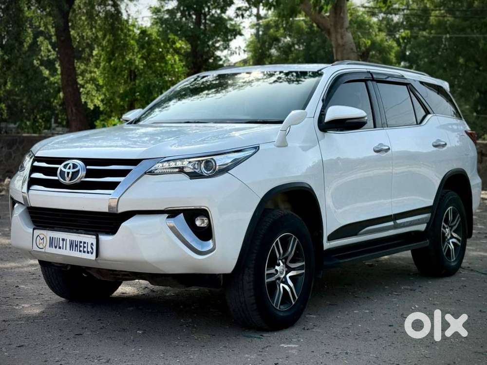 Toyota Fortuner 4x2 At 2.8 Diesel, 2020, Diesel