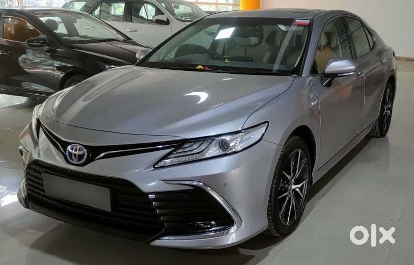 Toyota Camry 2.5 Hybrid, 2023, Petrol